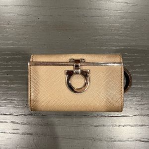 Salvatore Farragamo Gancio Saffiano Leather Key Holder - Tan